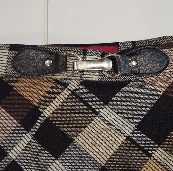 Classic Plaid A-Line Skirt - Black & Brown - Picture 3 of 4